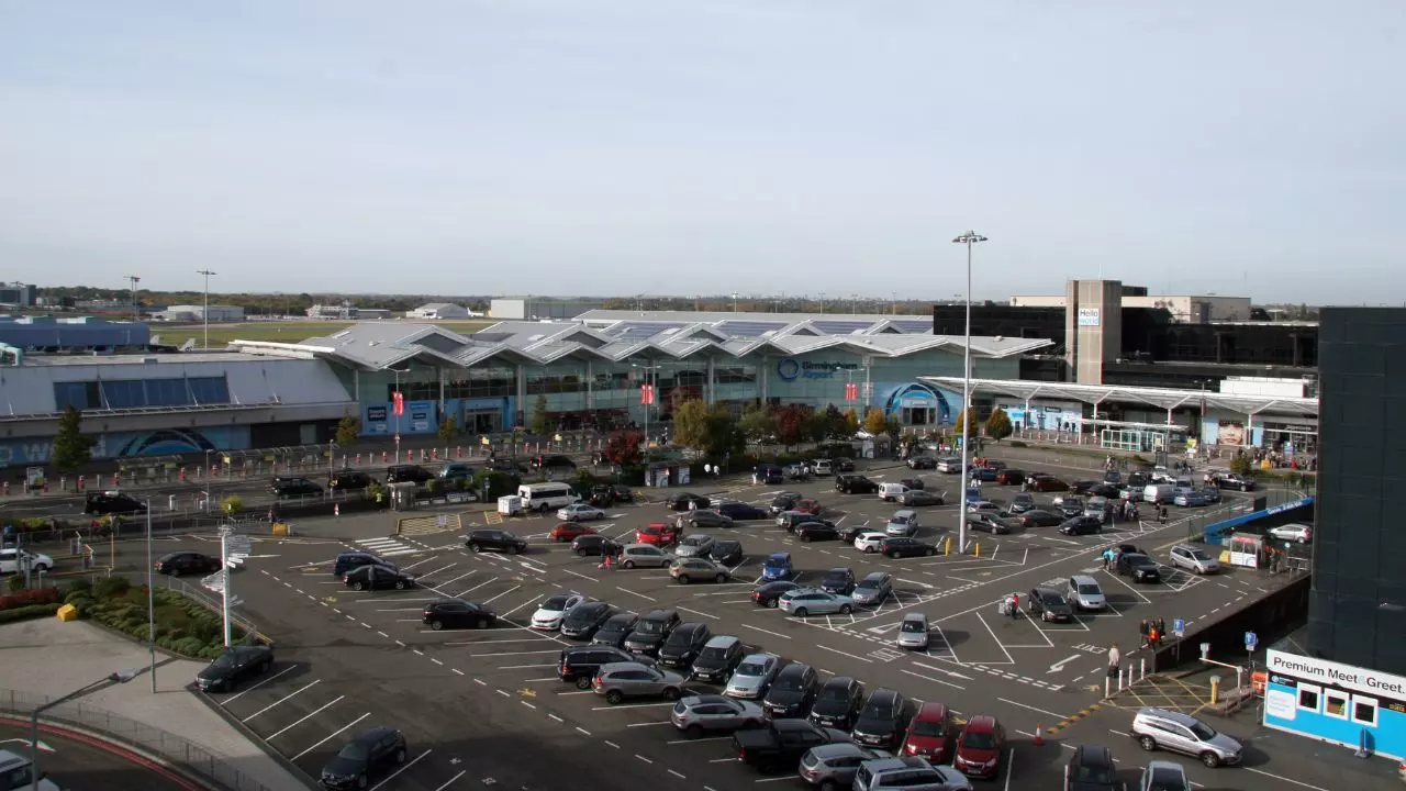 Emirates BHX Terminal – Birmingham Airport